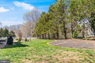 8800 Hill Spring Dr, La Plata, MD 20646 - Photo 16