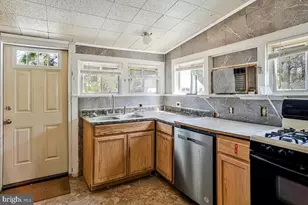 15401 Potomac River Dr, Cobb Island, MD 20625 - Photo 6