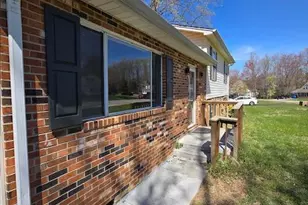 12276 Wendy Ln, Waldorf, MD 20601 - Photo 2