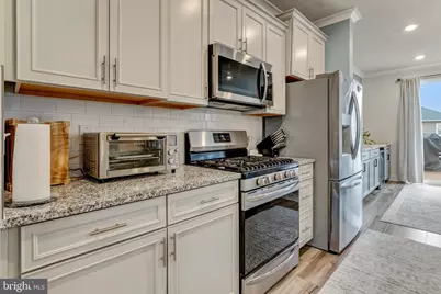 11716 Emily Dickinson Pl, White Plains, MD 20695 - Photo 14