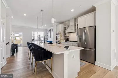 10939 Drummond Place, White Plains, MD 20695 - Photo 14