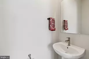 10939 Drummond Pl, White Plains, MD 20695 - Photo 22