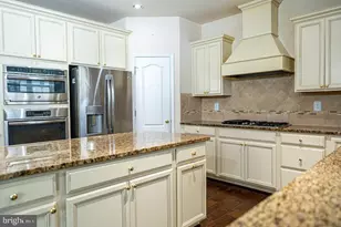 11287 St Christopher Dr, White Plains, MD 20695 - Photo 16