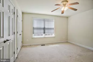 11094 Commanders Ln, White Plains, MD 20695 - Photo 16