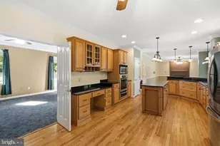 7860 Lakes End Ct, La Plata, MD 20646 - Photo 16