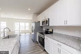 10969 Barnard Pl, White Plains, MD 20695 - Photo 20