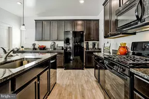 9850 Mannheim Ln, Waldorf, MD 20603 - Photo 14