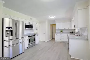 4035 Ravine Dr, White Plains, MD 20695 - Photo 4