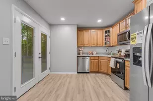 9301 Brookwood Pl, White Plains, MD 20695 - Photo 2