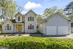 11315 Lord Baltimore Dr, Swan Point, MD 20645 - Photo 2