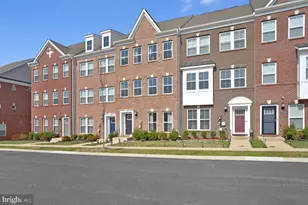 11521 Charlotte Bronte Ln, White Plains, MD 20695 - Photo 4