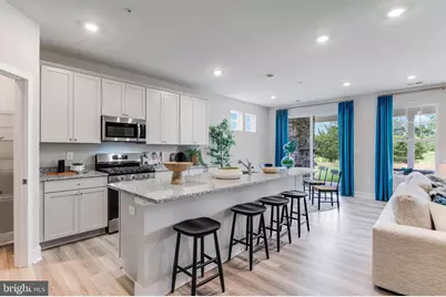 10071 Shenandoah Lane, White Plains, MD 20695 - Photo 2