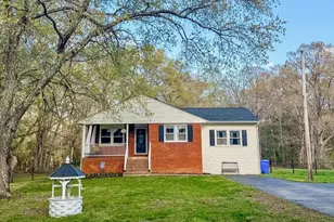 10322 Charles St, La Plata, MD 20646 - Photo 2