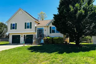 5613 Needlefish Ct, Waldorf, MD 20603 - Photo 2