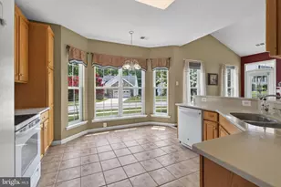 131 Hawthorne Greene Cir, La Plata, MD 20646 - Photo 20