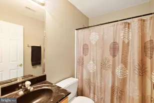 4900 Webfoot Ct, Waldorf, MD 20601 - Photo 24