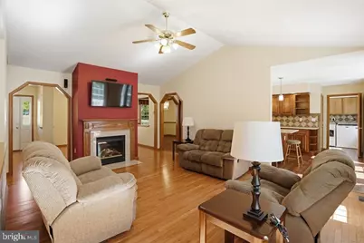 7173 Juliette Low Lane, Hughesville, MD 20637 - Photo 2