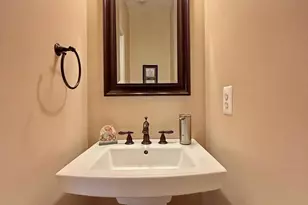 1019 Norfolk Dr, La Plata, MD 20646 - Photo 38