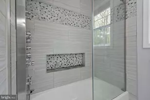 8604 Valley Dr, Waldorf, MD 20603 - Photo 30