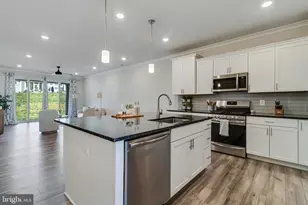 3917 Glacier Bay Pl, White Plains, MD 20695 - Photo 6