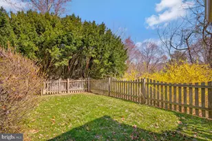 907 Charles St, La Plata, MD 20646 - Photo 10