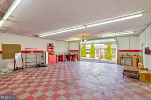 907 Charles St, La Plata, MD 20646 - Photo 8