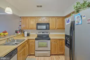 105 Huckleberry Dr, La Plata, MD 20646 - Photo 10