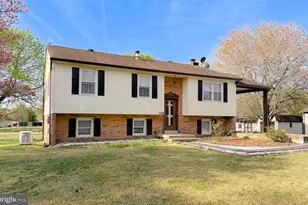 15305 Canter Dr, Brandywine, MD 20613 - Photo 2