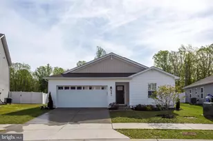 291 Forest Edge Ave, La Plata, MD 20646 - Photo 2