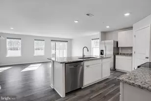 291 Forest Edge Ave, La Plata, MD 20646 - Photo 4