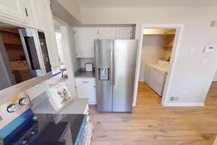 10384 Chamberlin Ct E, Waldorf, MD 20601 - Photo 2
