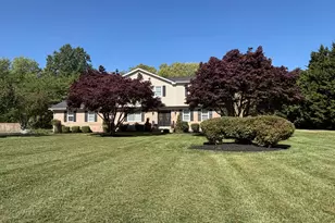 11063 Ellinger Dr, White Plains, MD 20695 - Photo 2