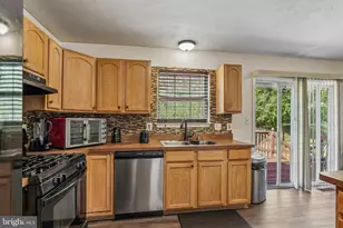 7039 Heather Dr, Bryans Road, MD 20616 - Photo 6