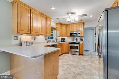 6302 Panda Court, Waldorf, MD 20603 - Photo 4