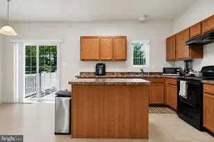 5043 Oyster Reef Pl, Waldorf, MD 20602 - Photo 2