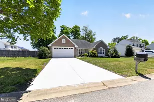 2604 Meadowsweet Dr, Waldorf, MD 20601 - Photo 2