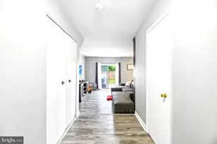 836 Holly Dr, La Plata, MD 20646 - Photo 2