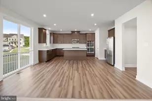 3823 Solidarity Cir, White Plains, MD 20603 - Photo 12