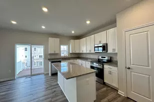 10536 Cobbler Pl, White Plains, MD 20695 - Photo 6
