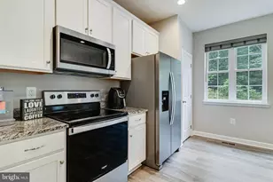 8055 Shannon Woods Pl, Nanjemoy, MD 20662 - Photo 12