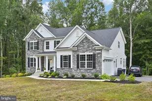 12130 Calverts Run Ct, La Plata, MD 20646 - Photo 2