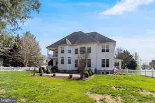 8800 Hill Spring Dr, La Plata, MD 20646 - Photo 14