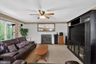 10166 Hubbard Ct, Waldorf, MD 20603 - Photo 16