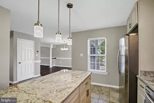 10886 Moore St, Waldorf, MD 20603 - Photo 8