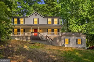 7090 Maxwell Dr, Hughesville, MD 20637 - Photo 2