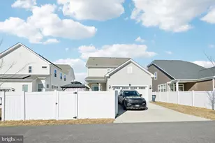 5660 Lewis Carroll Dr, White Plains, MD 20695 - Photo 36