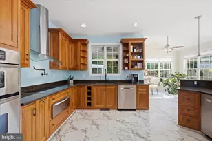 8070 Amberleigh Pl, La Plata, MD 20646 - Photo 2