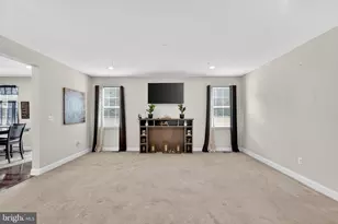 11077 McIntosh Ct, Waldorf, MD 20602 - Photo 10