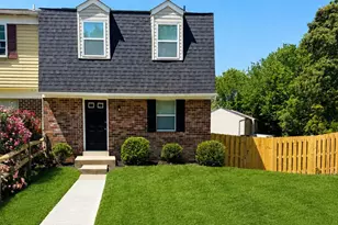 826 Holly Dr, La Plata, MD 20646 - Photo 1