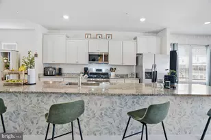 4136 Skipton Pl, White Plains, MD 20695 - Photo 10